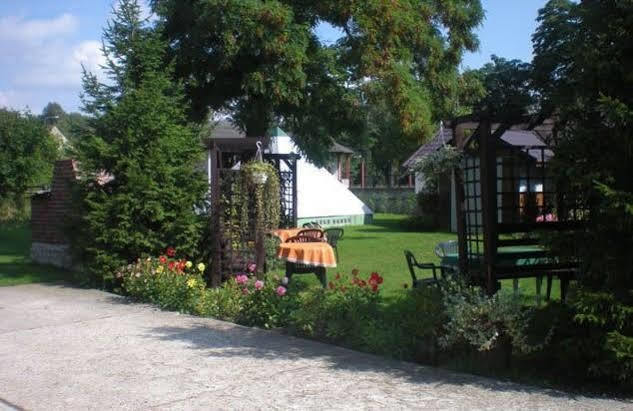 Hotel Huzar Gorzów Wielkopolski Εξωτερικό φωτογραφία